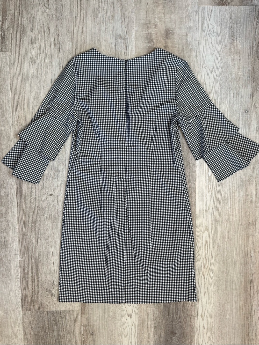 J. McLaughlin Letty Gingham Ruffle Bell Sleeve Sheath Dress Navy White size M - Picture 6 of 14